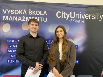 Studenci SAN rozwijają kompetencje komunikacyjne w Bratysławie dzięki programowi Erasmus+