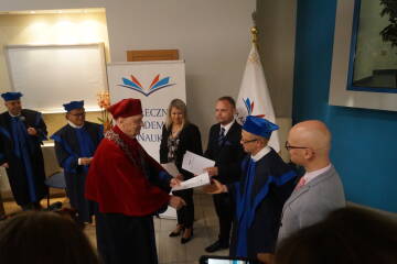 120 tysieczny absolwent san