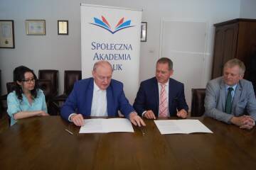 Nowa współpraca Społecznej Akademii Nauk!